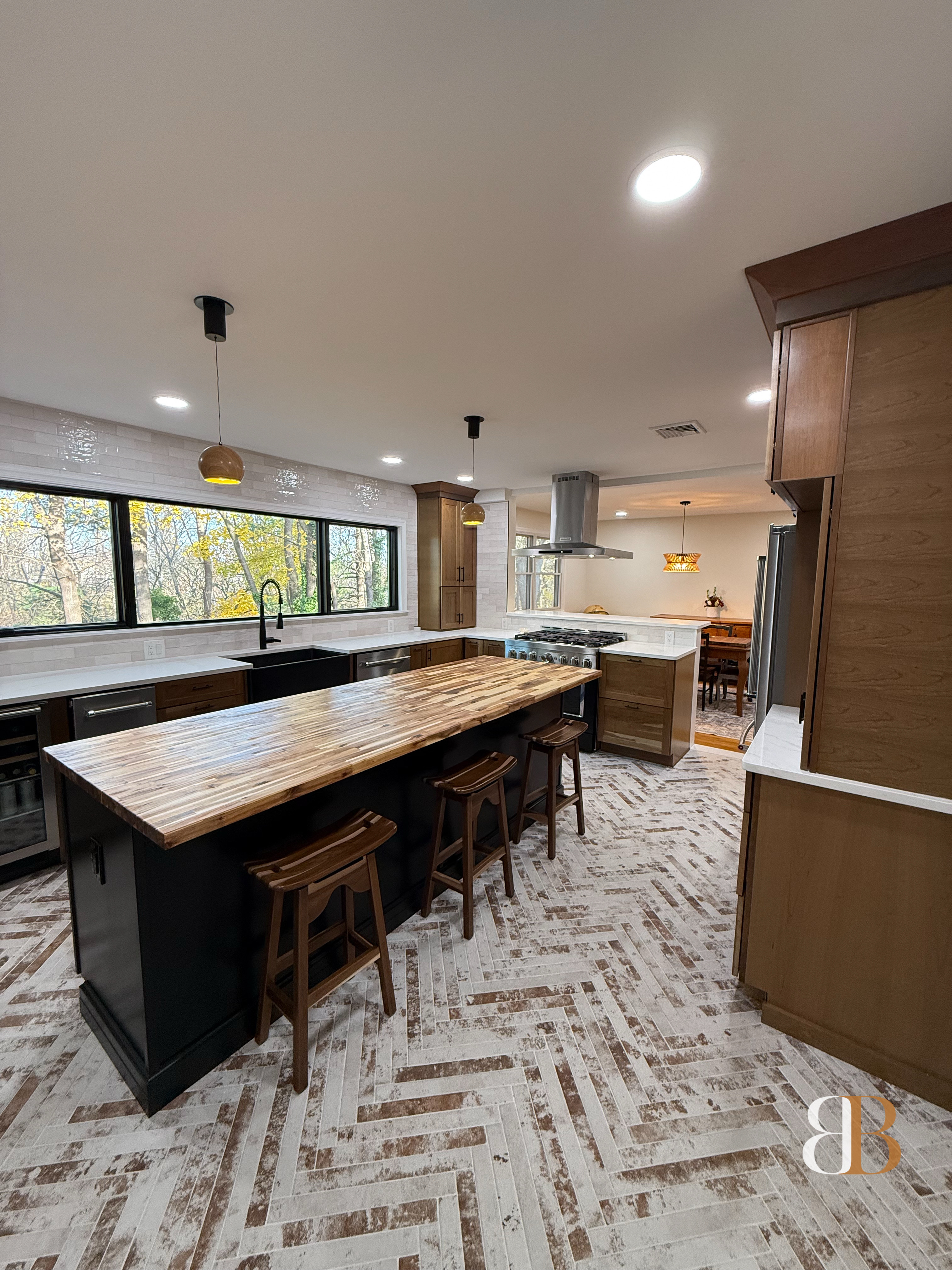 Transitional kitchen remodel in Gladwyne by B&B Associates Creations — photo 8